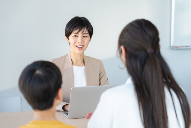 保護者、学校との定期面談